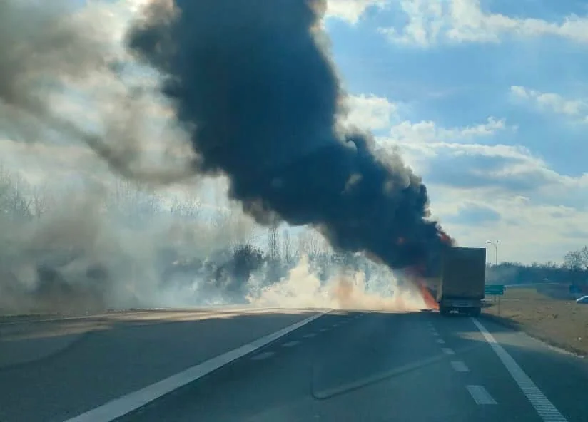 Pożar ciężarówki w Anielinie