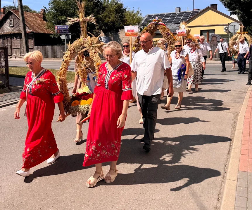 Przeżyjmy to jeszcze raz! Dożynki gminno-parafialne w Michowie - GALERIA - Zdjęcie główne