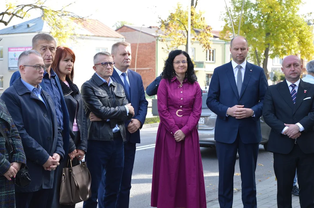 Odsłonięcie tablicy poświęconej zamordowanym Żydom z Opola Lubelskiego