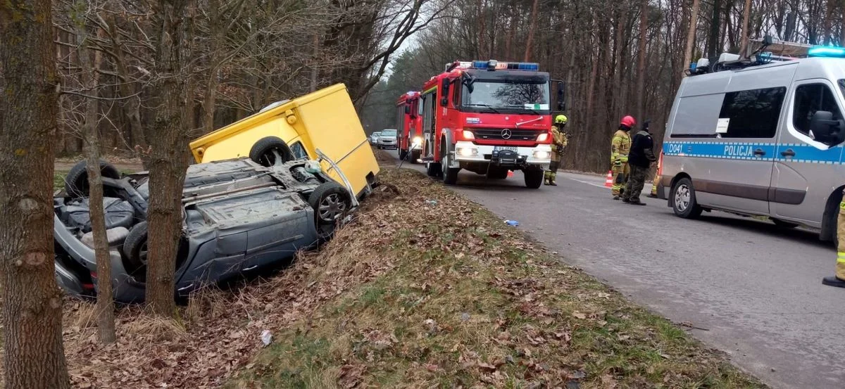 Powiat radzyński: Pijany kierowca doprowadził do wypadku. Kilka osób rannych