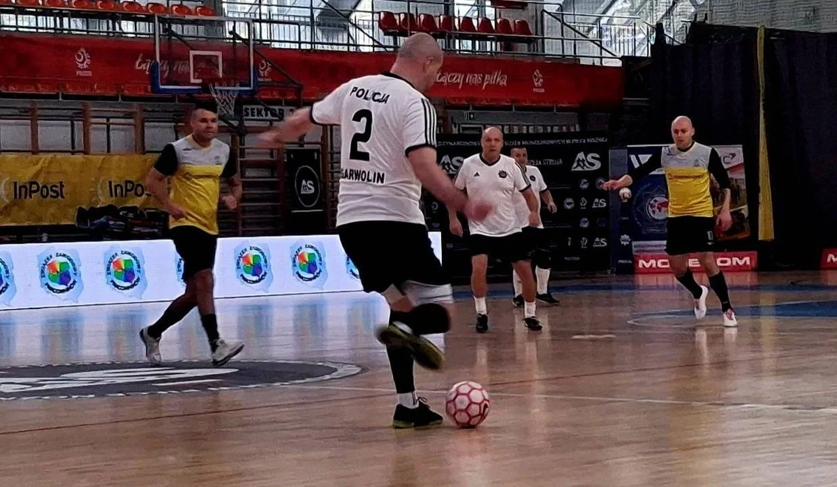 Policjanci z Garwolina na międzynarodowym turnieju. Rywalizowali z ponad 100 drużynami