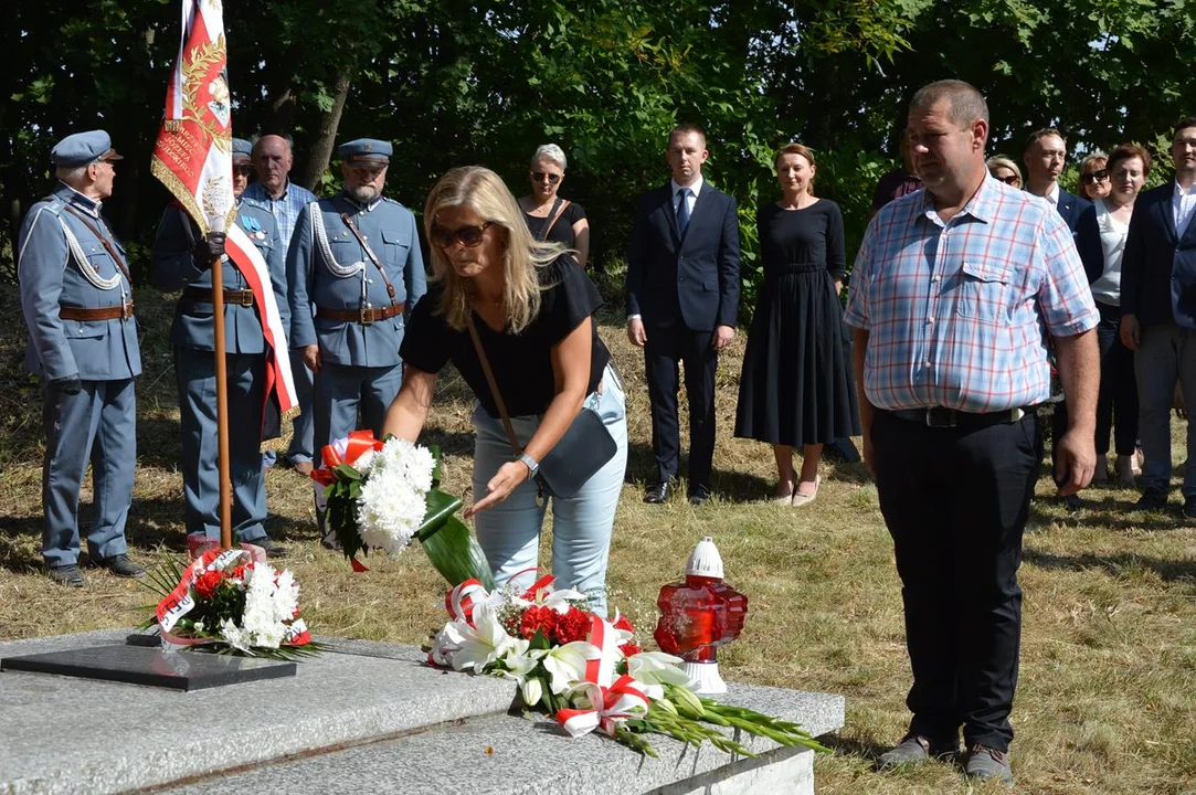 Uroczystość odsłonięcia ronda im. generała Tadeusza Rozwadowskiego w Chodlu