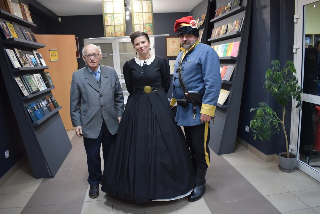 W lubartowskiej bibliotece o powstaniu styczniowym. Czy istnieją powstańcze skarby? (zdjęcia) - Zdjęcie główne