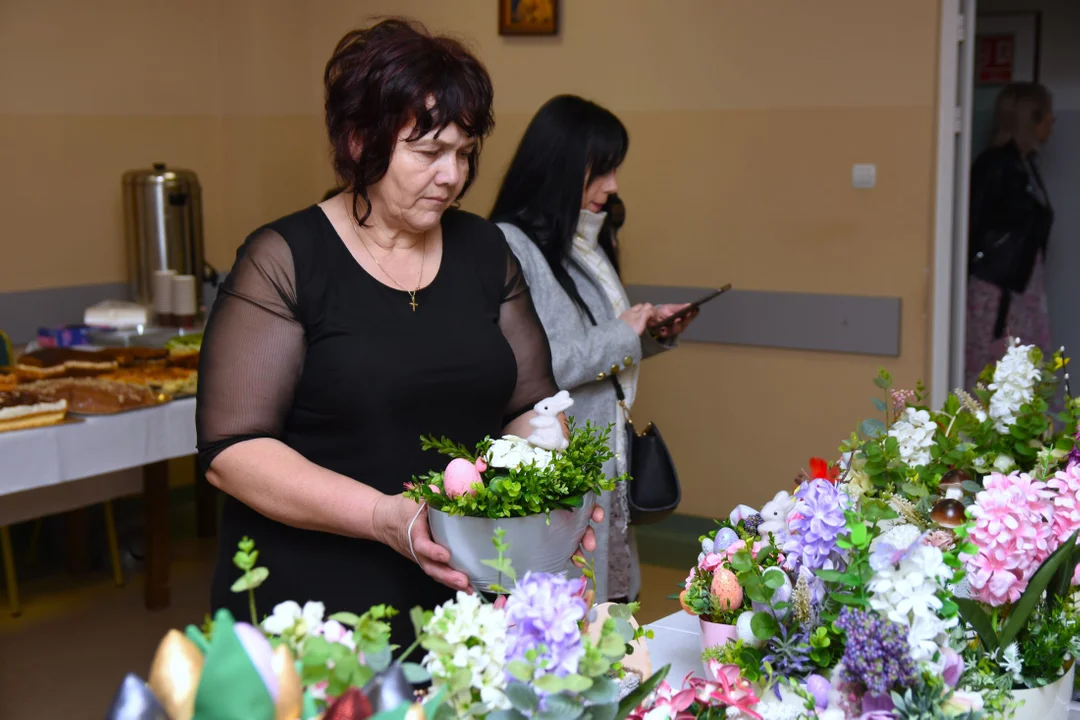 Piękne ozdoby wielkanocne na kiermaszu w Anielinie