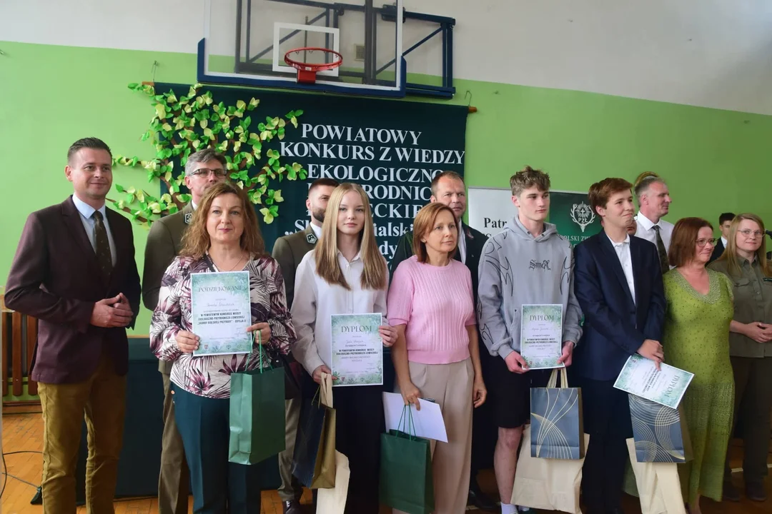 Młodzi pasjonaci odkrywali „Skarby bialskiej przyrody” w Międzyrzecu Podlaskim - Zdjęcie główne