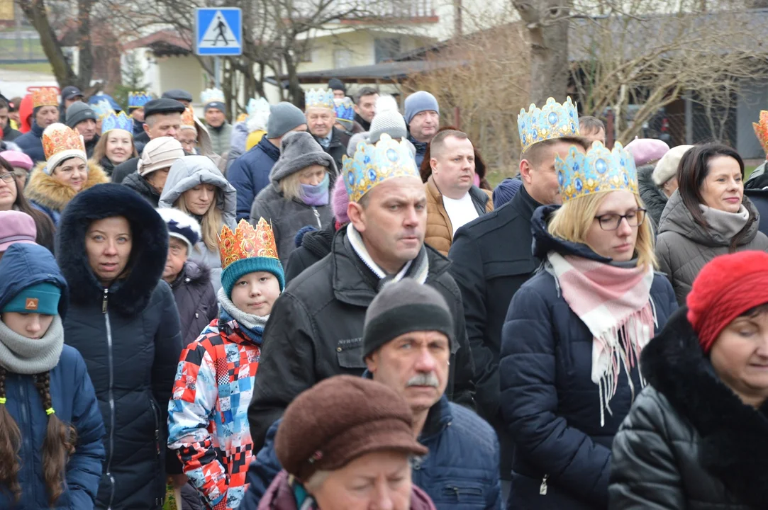 Orszak Trzech Króli przeszedł ulicami Chodla