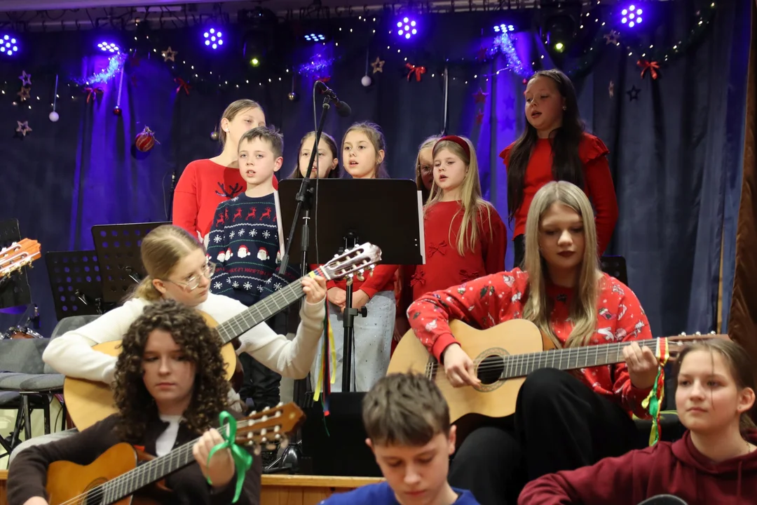 Młode talenty zachwyciły publiczność podczas Koncertu Noworocznego w Żelechowie - Zdjęcie główne