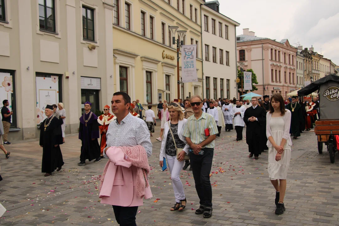 Procesja Bożego Ciała w archikatedrze lubelskiej