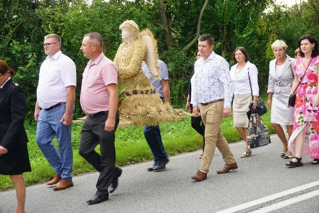 Józefów: Dożynki Gminne trwają w najlepsze (ZDJĘCIA) - Zdjęcie główne