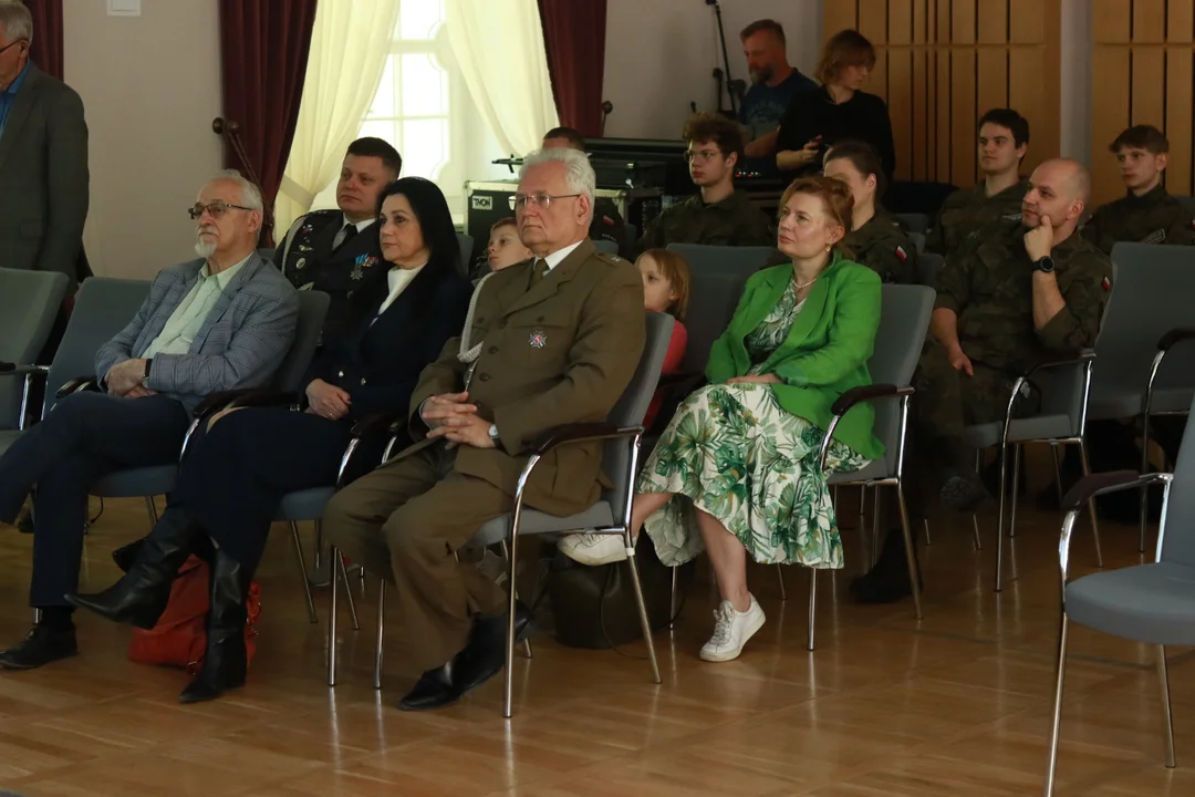 Mundurowa Majówka w Kozłówce