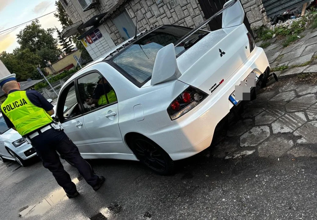 Lublin: Nadmierna prędkość i niedozwolone przeróbki. Policyjna akcja "Drift-Stop"