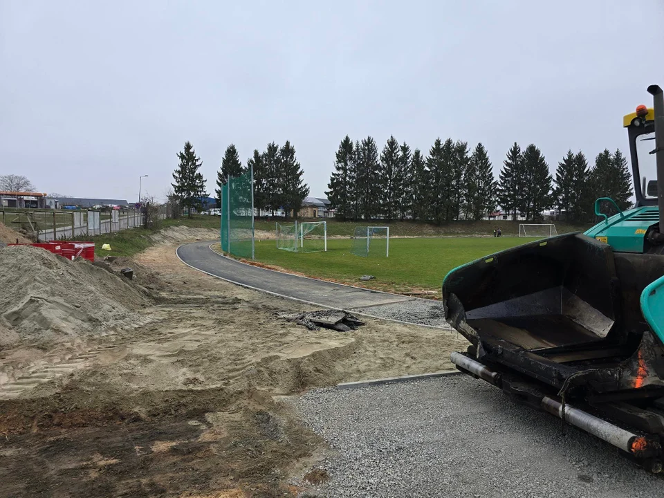 Stadion w powiecie prawie jak nowy - Zdjęcie główne