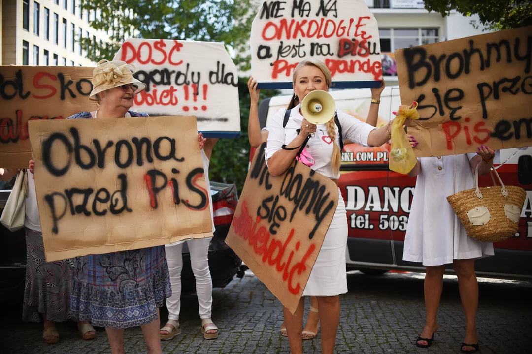 Poseł Marta Wcisło: dość pogardy dla kobiet. Protest w Lublinie [ZDJĘCIA] - Zdjęcie główne