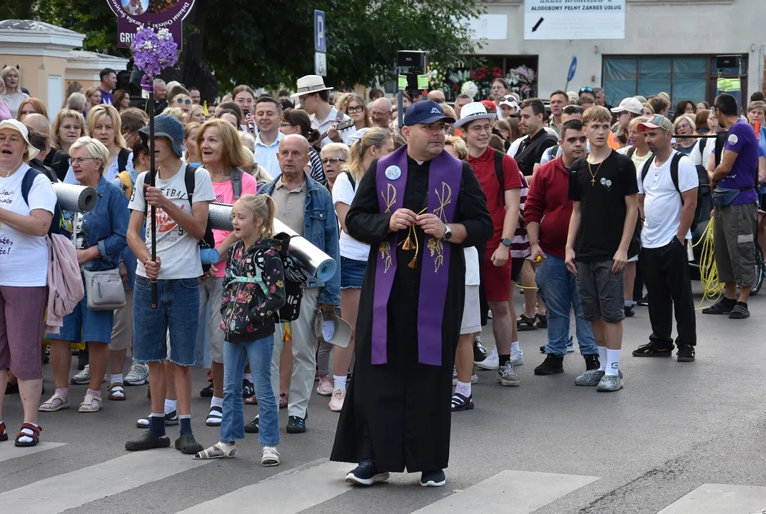 Garwolin: Pierwszego dnia – przez Łaskarzew – dotarli do Maciejowic [Zdjęcia Cz. 2] - Zdjęcie główne