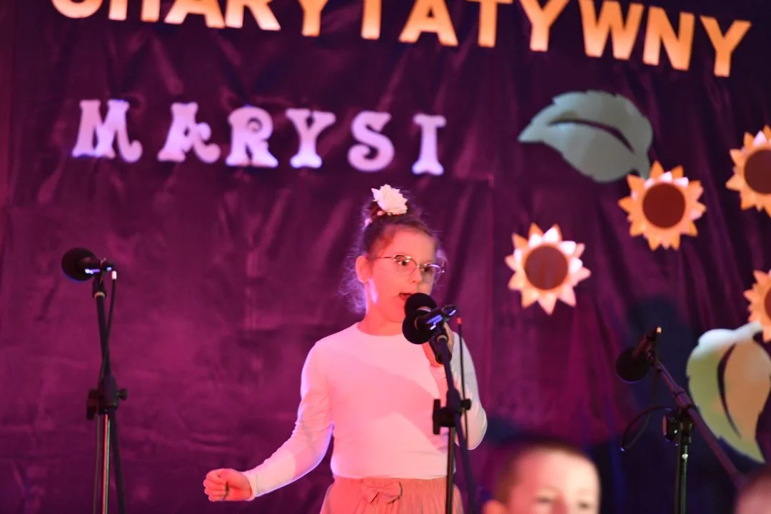 Koncert i występy artystyczne dla Marysi