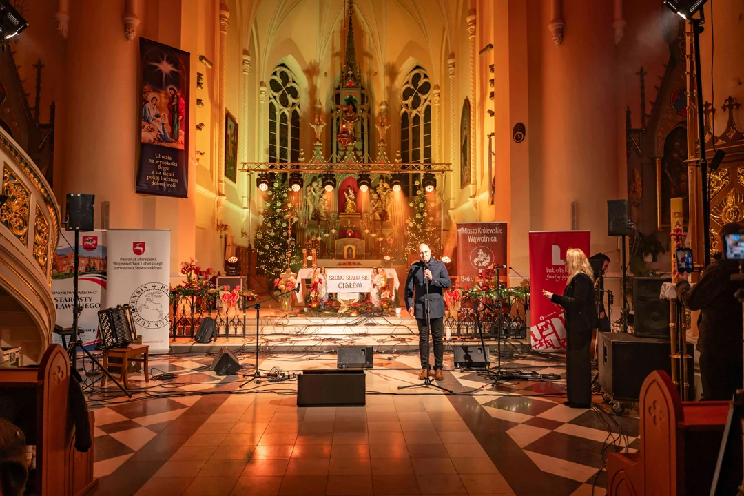 Koncert Kolęd „Nadzieja niech wstąpi w nas” w Wąwolnicy już za nami