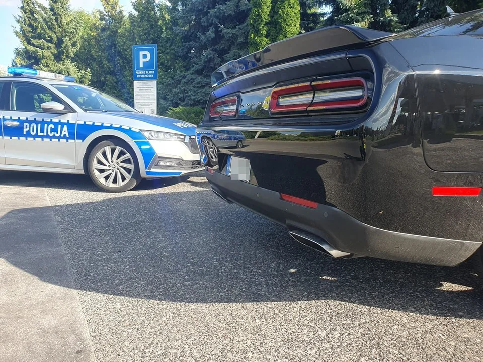 Lublin: Policja kontynuuje akcje "Stop Drift". Blisko 35 wykroczeń i kilkanaście zatrzymanych dowodów