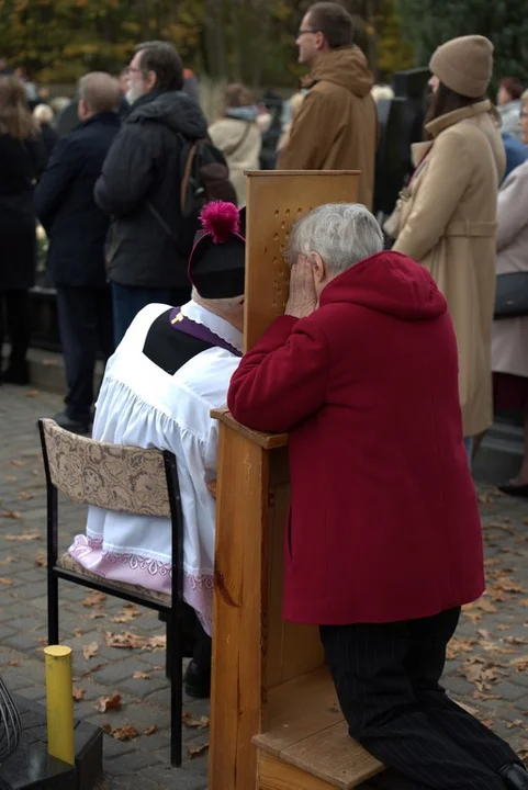 Wszystkich Świętych na puławskich cmentarzach