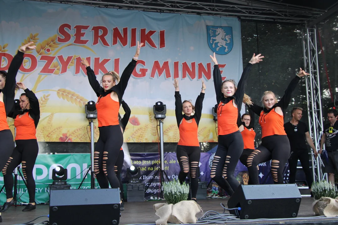 Tanecznie na scenie w Sernikach. Lokalne talenty na dożynkach (zdjęcia) - Zdjęcie główne