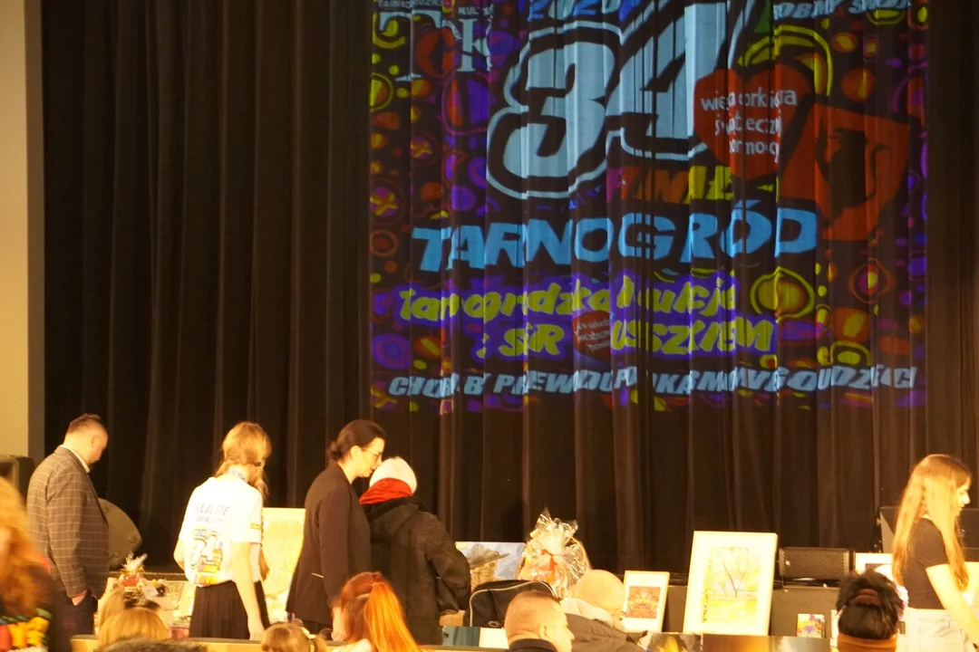 Tarnogród od dwóch dni gra z WOŚP! Jak jest? (foto) - Zdjęcie główne