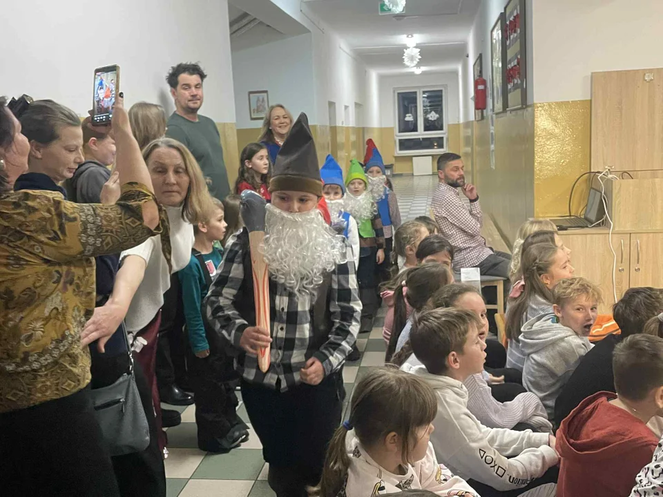 Tak wyglądał Dzień Otwarty w Jedynce. Frekwencja dopisała! (foto) - Zdjęcie główne