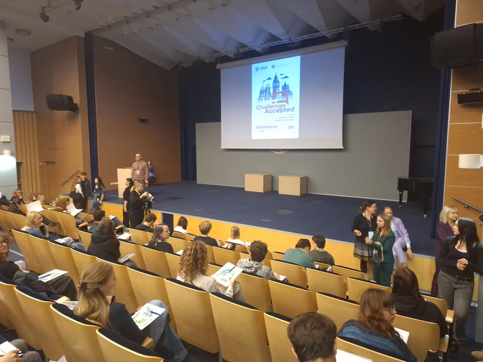 Uczniowie ZSZ nr 1 w Rykach wzięli udział w Wielkim Teście Języka Angielskiego - Zdjęcie główne