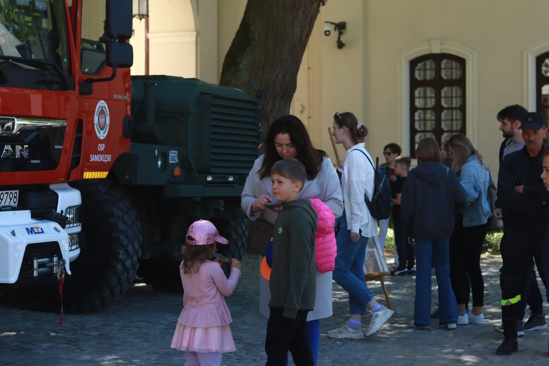 Mundurowa Majówka w Kozłówce