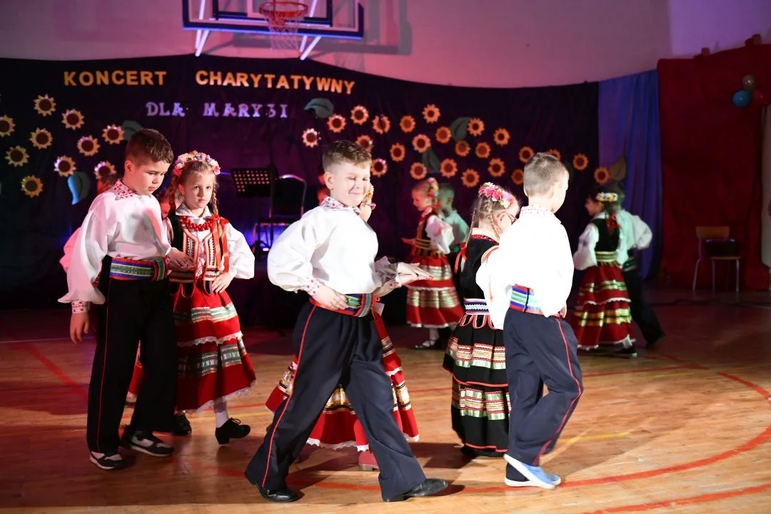 Koncert i występy artystyczne dla Marysi