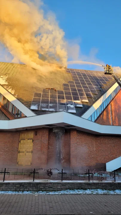 Pożar kościoła przy ul. Kunickiego. Katolicki Uniwersytet Lubelski idzie z pomocą