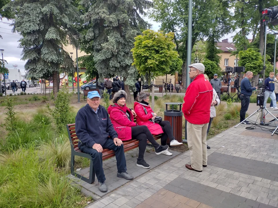"Wróćmy razem do solidarnej Polski!" Kandydat na prezydenta Karol Nawrocki spotkał się z mieszkańcami Garwolina