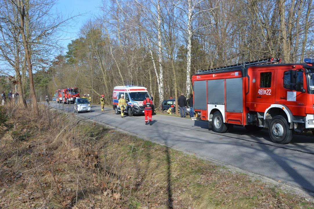 Wypadek drogowy w Kawęczynie