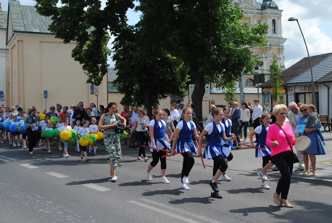 Jarmark Opolski rozpoczął się barwnym korowodem