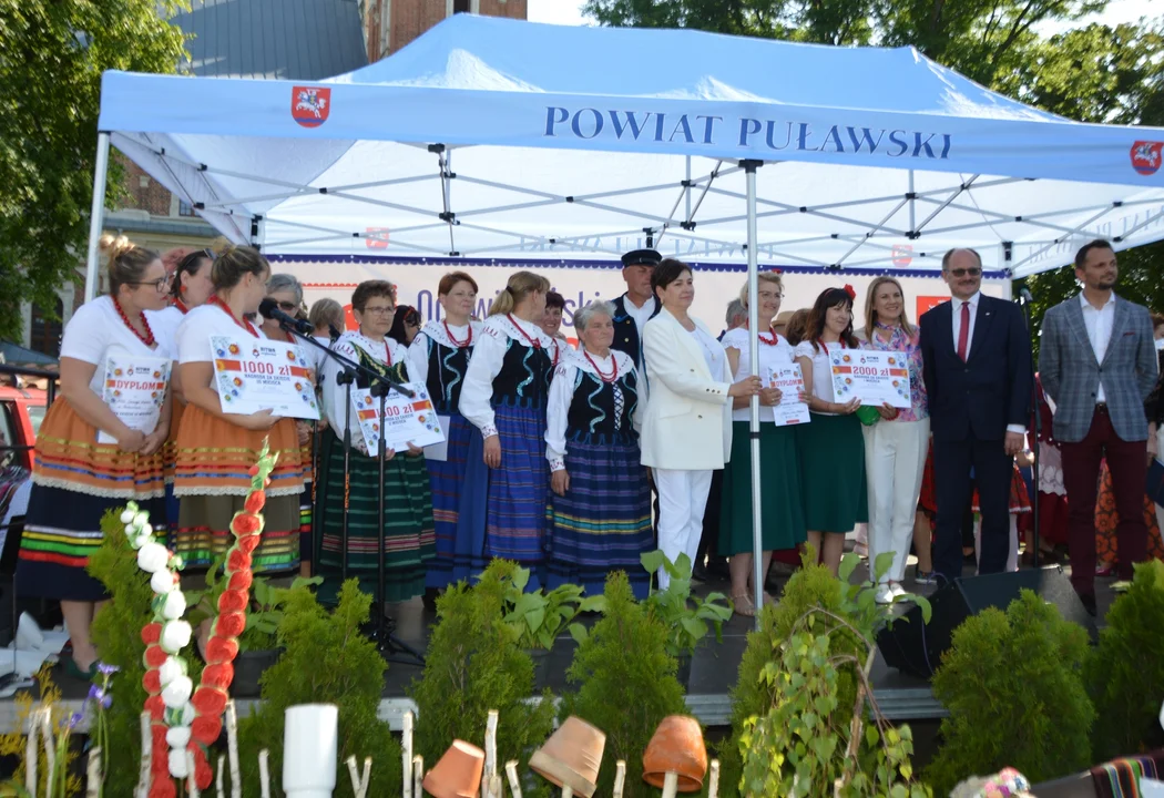 I Nadwiślańskie Spotkania z Folklorem Ziemi Puławskiej w Gołębiu