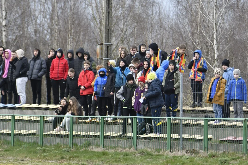 Kibice na meczu Unii z Orlętami (zdjęcia) - Zdjęcie główne