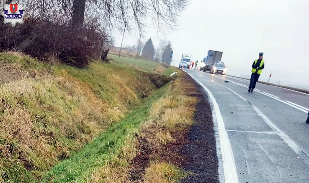 Powiat zamojski: Bus potrącił pieszą. Kobieta zginęła na miejscu