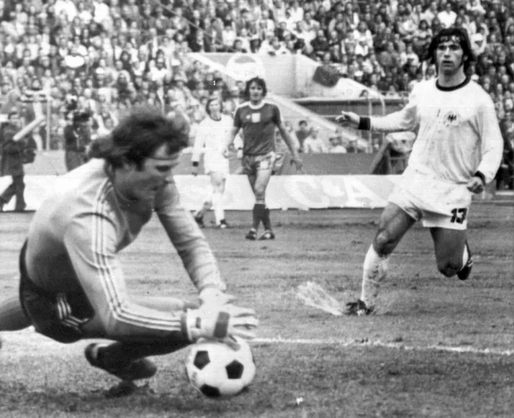 50 lat temu Polska została trzecią drużyną świata. Zaczynał się mundialu 1974 [ZDJĘCIA] - Zdjęcie główne