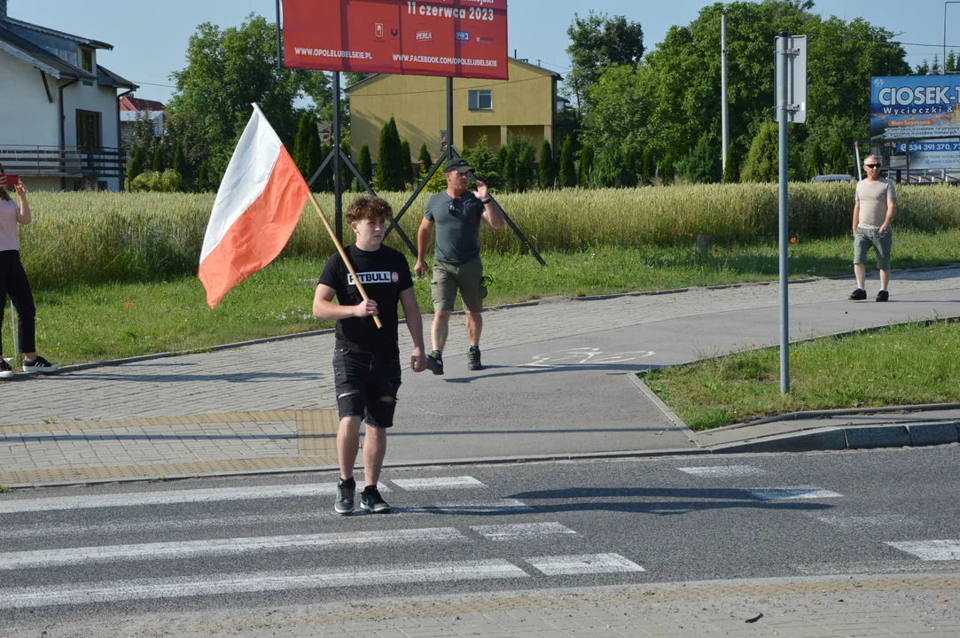 Poniedziałkowa akcja protestacyjna producentów malin w Opolu Lubelskim