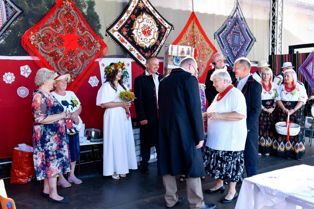 Widowisko obrzędowo-ludyczne  „Wesele w Gręzówce”