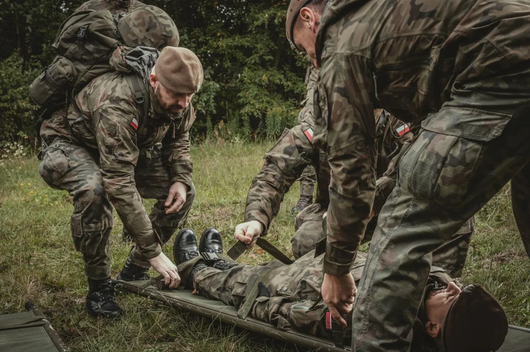 Lubelscy terytorialsi ćwiczyli na manewrach. Musieli poradzić sobie z dużym pożarem - Zdjęcie główne