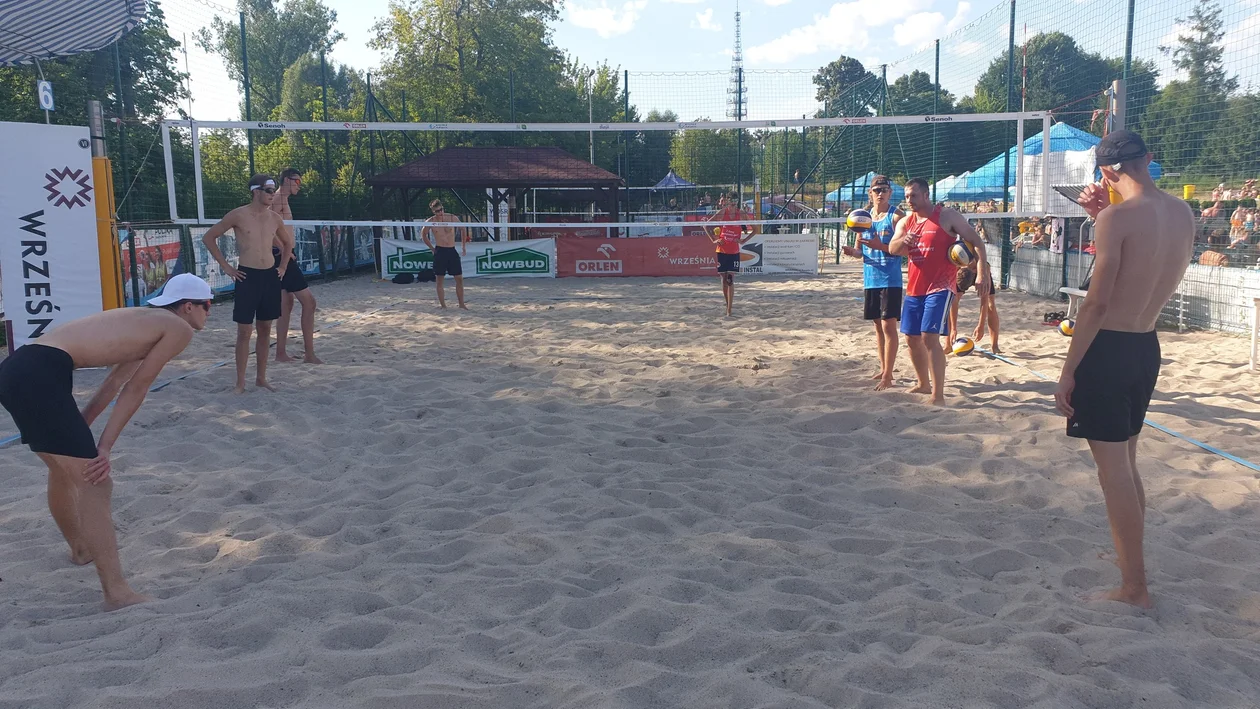 Trójka Międzyrzec w finale Mistrzostw Polski w siatkówce plażowej