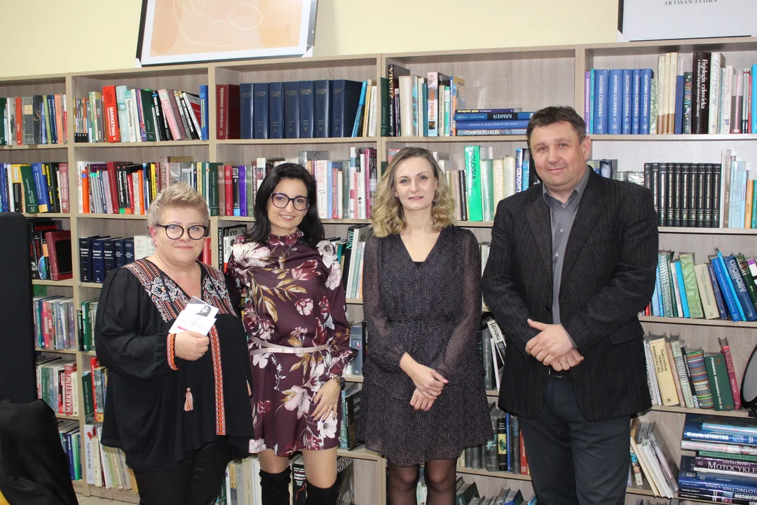 Magda Stachula w bibliotece w Lubartowie (zdjęcia) - Zdjęcie główne