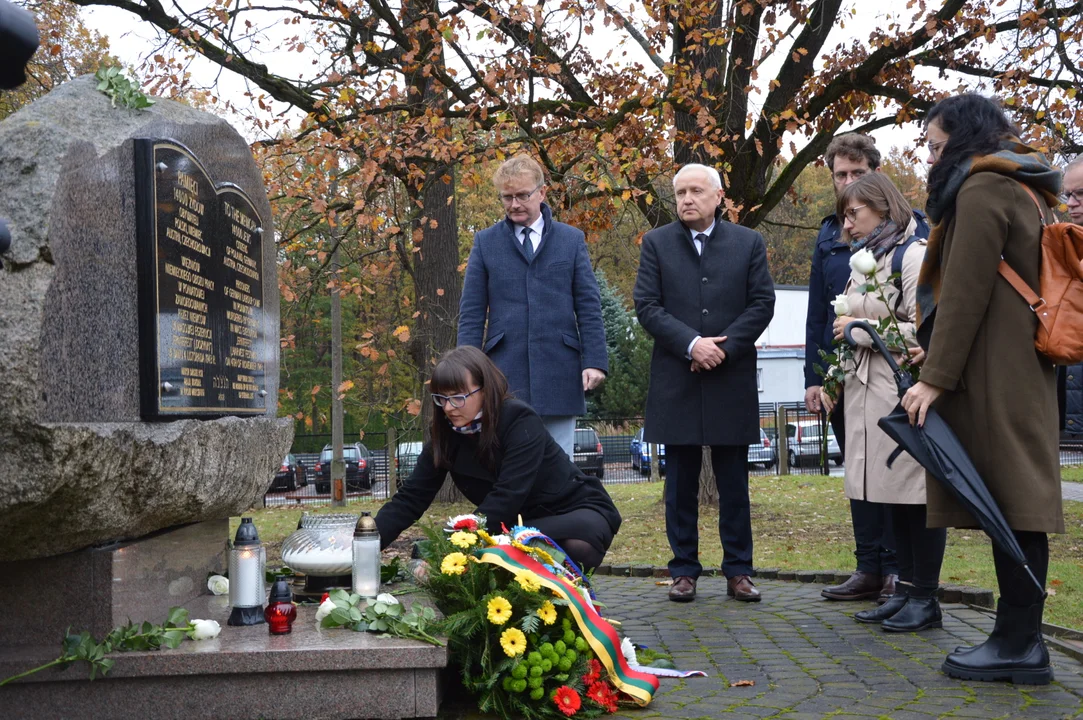 Poniatowa: 80 lat temu Niemcy wymordowali w Poniatowej 14 tys. Żydów (ZDJĘCIA) - Zdjęcie główne