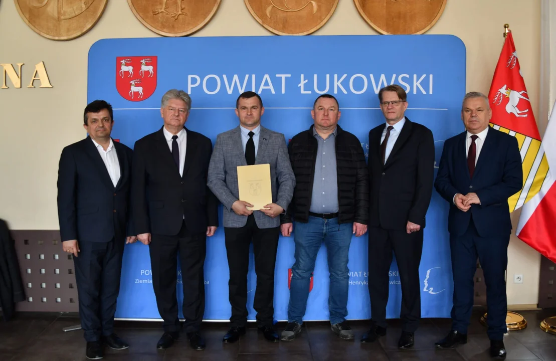 Podpisanie umów na realizację zadań w zakresie wspierania działalności ruchu strażackiego