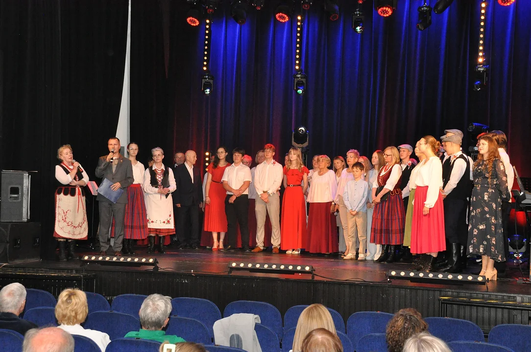 „Jedynie serce matki” wybrzmiało w Radzyniu. Wzruszający koncert połączył pokolenia - Zdjęcie główne