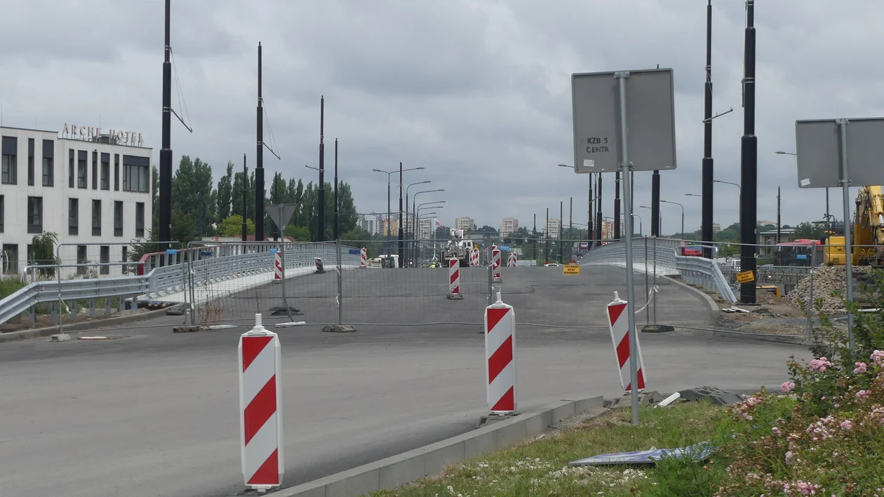Na al. Unii Lubelskiej wielkie zmiany. O tym muszą wiedzieć kierowcy. Zdjęcia - Zdjęcie główne