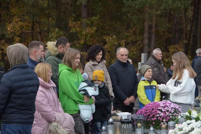 Uroczystości 1 listopada na cmentarzu w Szczałbie (ZDJĘCIA)