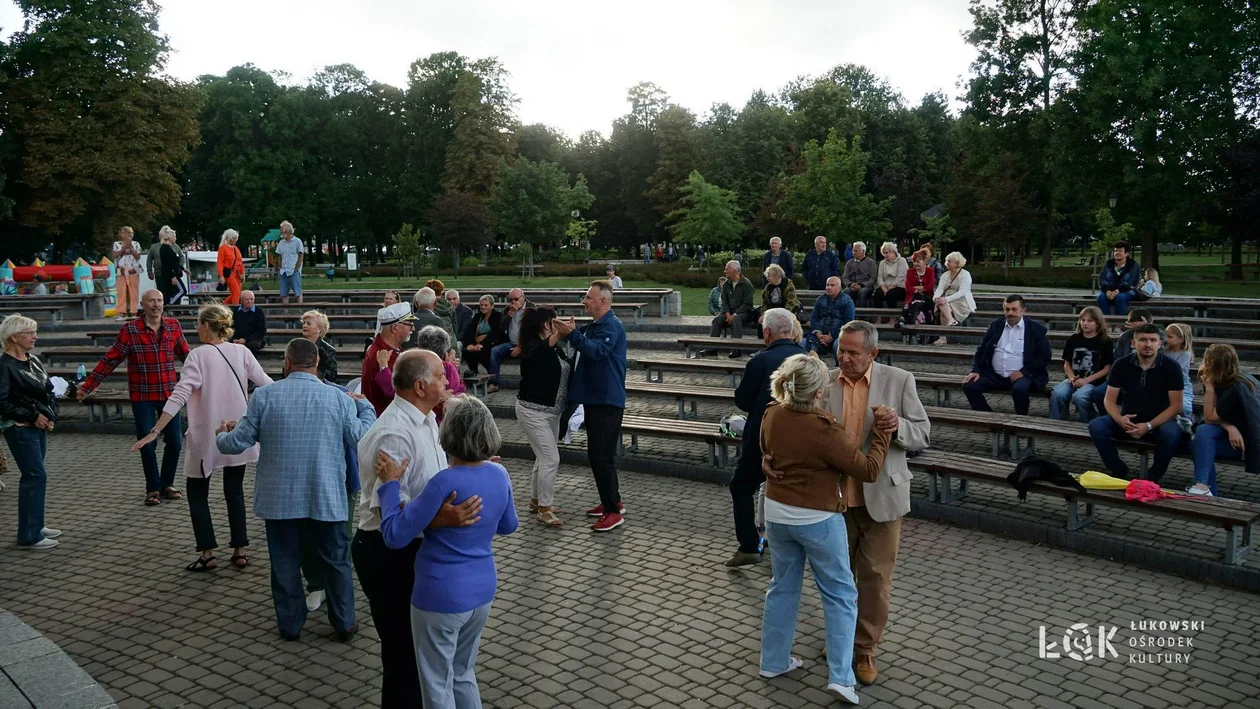 Letnia potańcówka w samym środku Łukowa