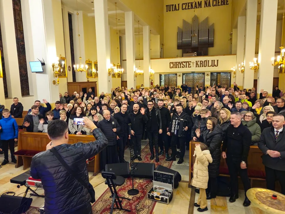 Kordian ponownie kolędował w Międzyrzecu Podlaskim (ZDJĘCIA) - Zdjęcie główne