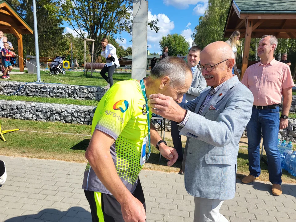 „XXVIII Ogólnopolskie Biegi im. ks. Stanisława Brzóski pod patronatem Rady i Burmistrza Miasta Łuków”.