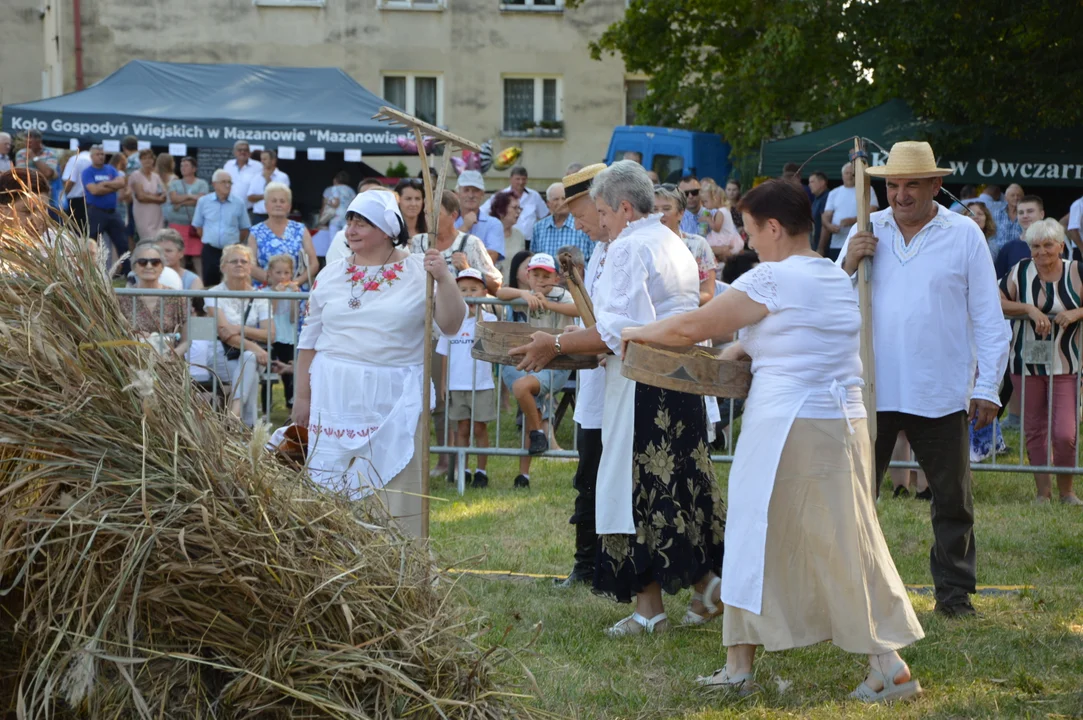 W niedzielę w Józefowie nad Wisłą odbyły się Dożynki Gminne